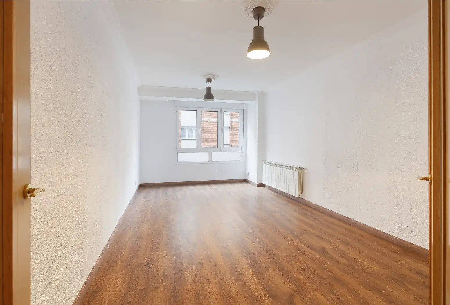 Sala de estar de Piso en venta en Gijón  con Calefacción y Balcón
