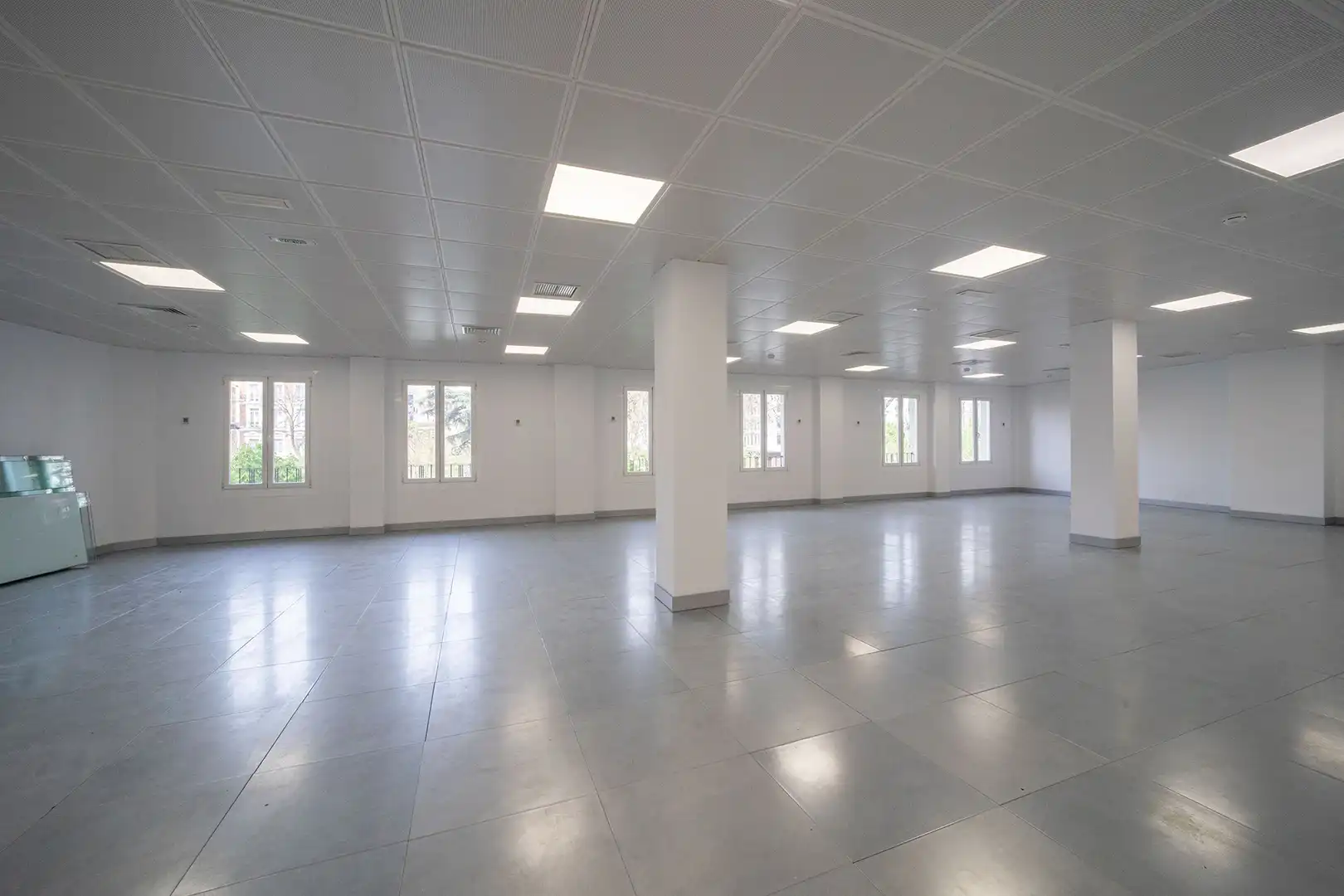 Office for rent in Madrid  with Air Conditioner and Heating