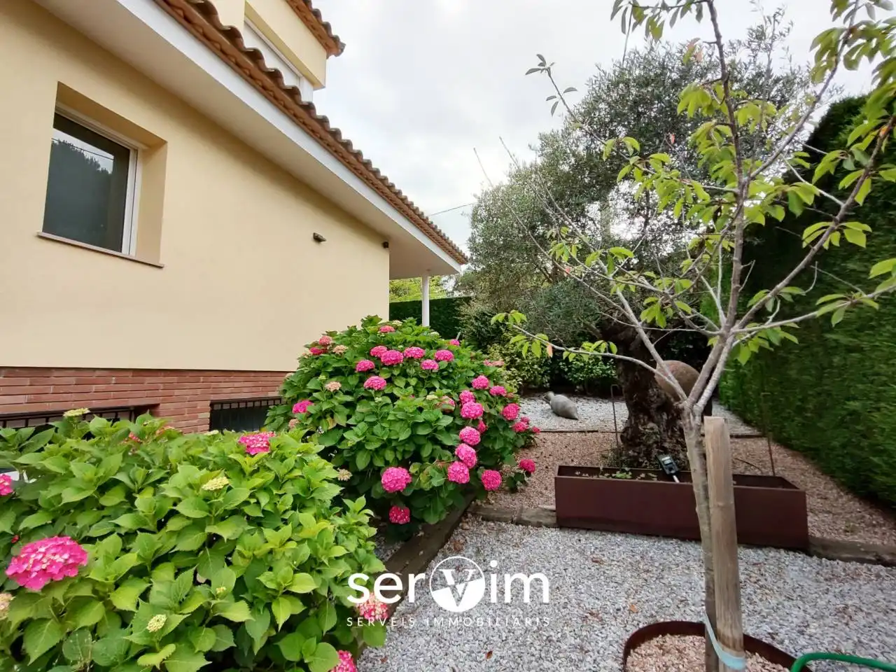 Garden of Houses for sale in Llagostera  with Air Conditioner, Private garden and Terrace