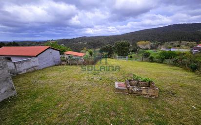 Casa o xalet en venda en Toén amb Jardí privat