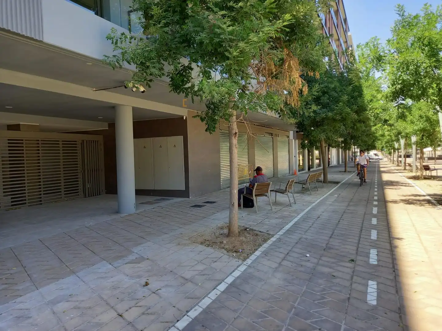Local comercial de lloguer a Pi i Margall, imagen 3