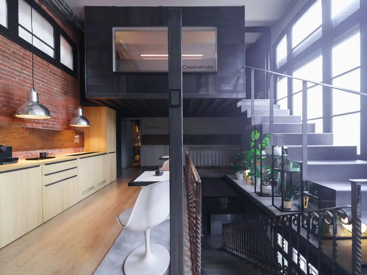 Cocina de Oficina de alquiler en Barcelona con Aire acondicionado, Calefacción y Amueblado
