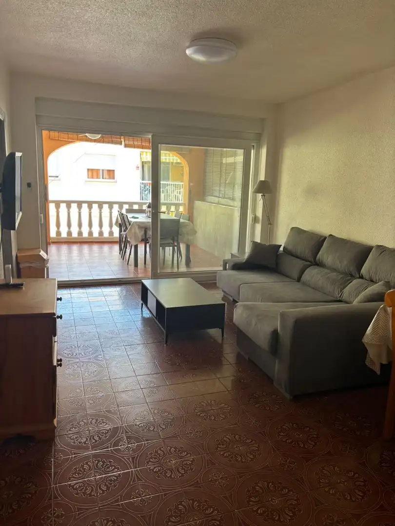 Sala de estar de Apartamento de alquiler en Moncofa con Aire acondicionado, Calefacción y Terraza