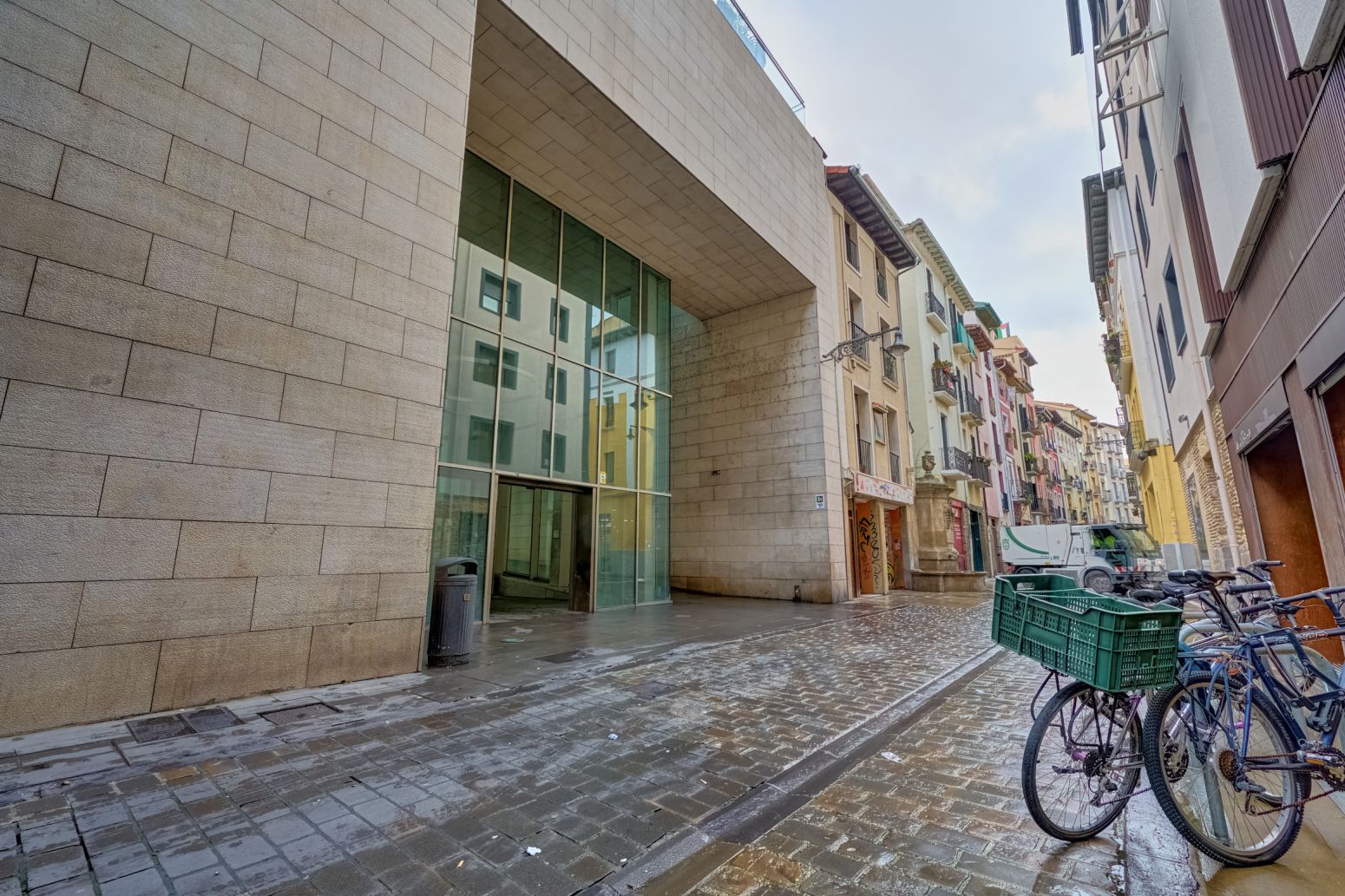 Vista exterior de Pis en venda en  Pamplona / Iruña amb Calefacció