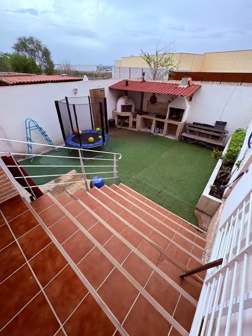 Terrace of Detached homes for sale in Yuncos  with Air Conditioner, Terrace and Washing machine