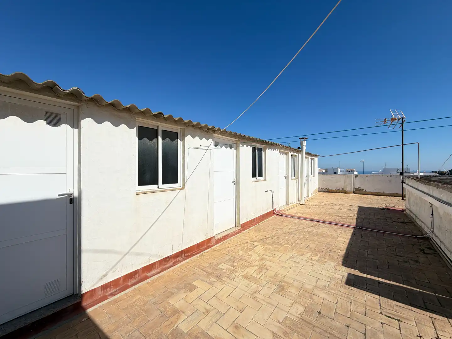 Exterior view of Flat for sale in Guardamar del Segura  with Terrace, Storage room and Furnished