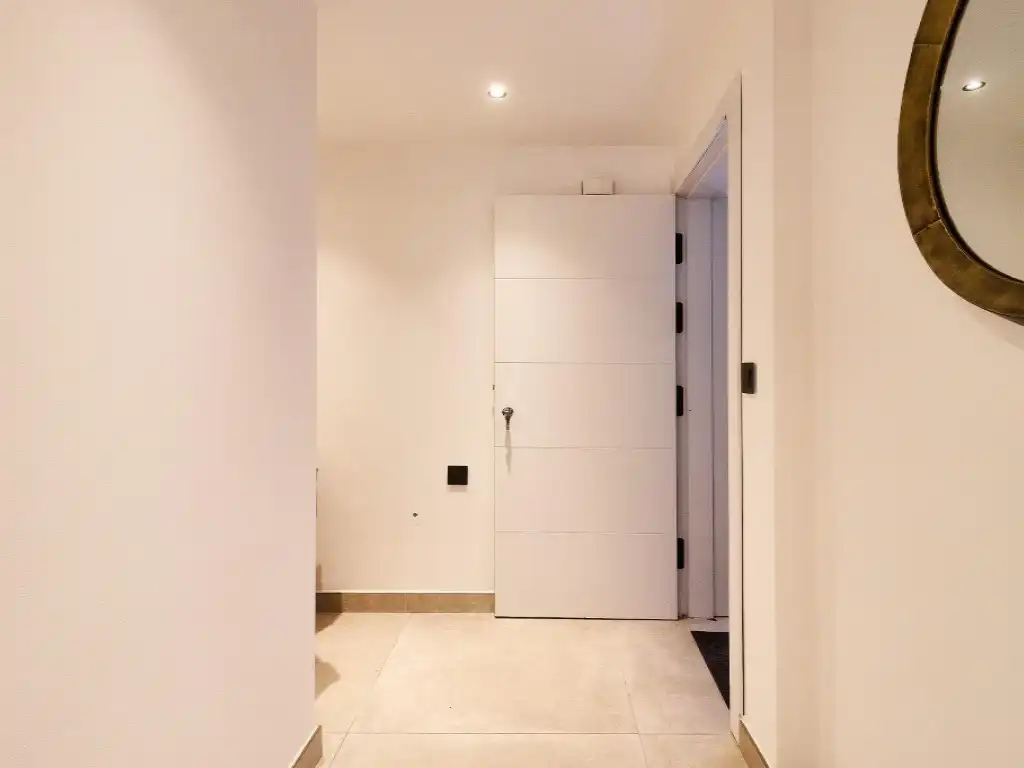 Wohnung zum Verkauf in Fuengirola mit Klimaanlage, Terrasse und Ofen