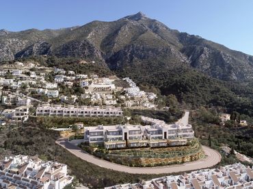 Àtic amb piscina en venda a Istán