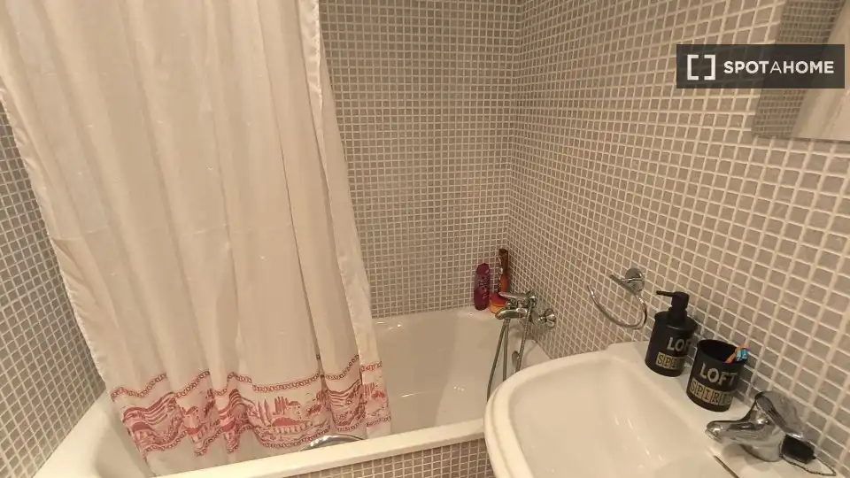 Room in Museros