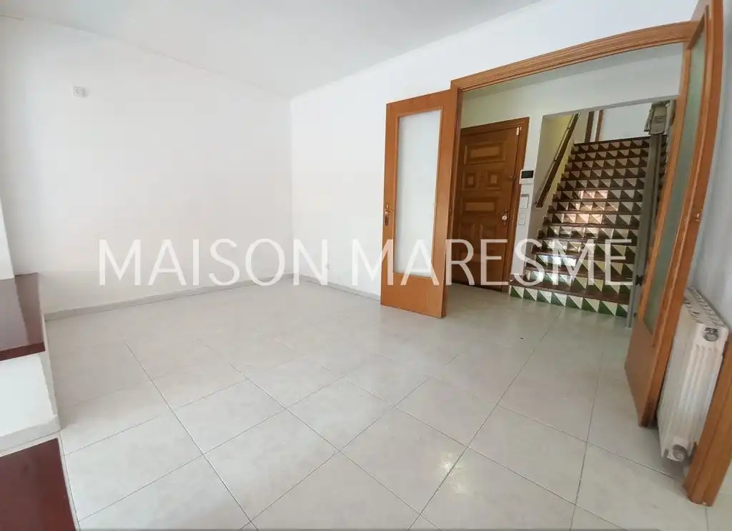 Dúplex en venta en Canet de Mar con Aire acondicionado, Calefacción y Terraza