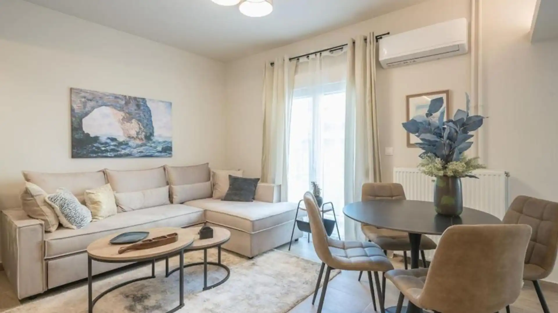 Living room of Apartments for rent in  Cádiz Capital  with Air Conditioner, Furnished and TV
