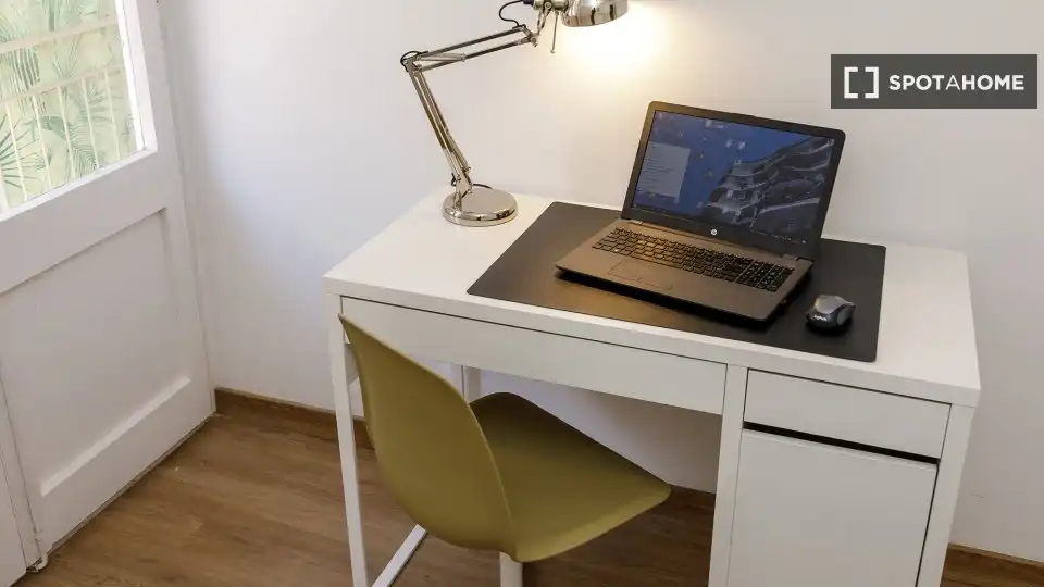 Piso de alquiler en Collblanc