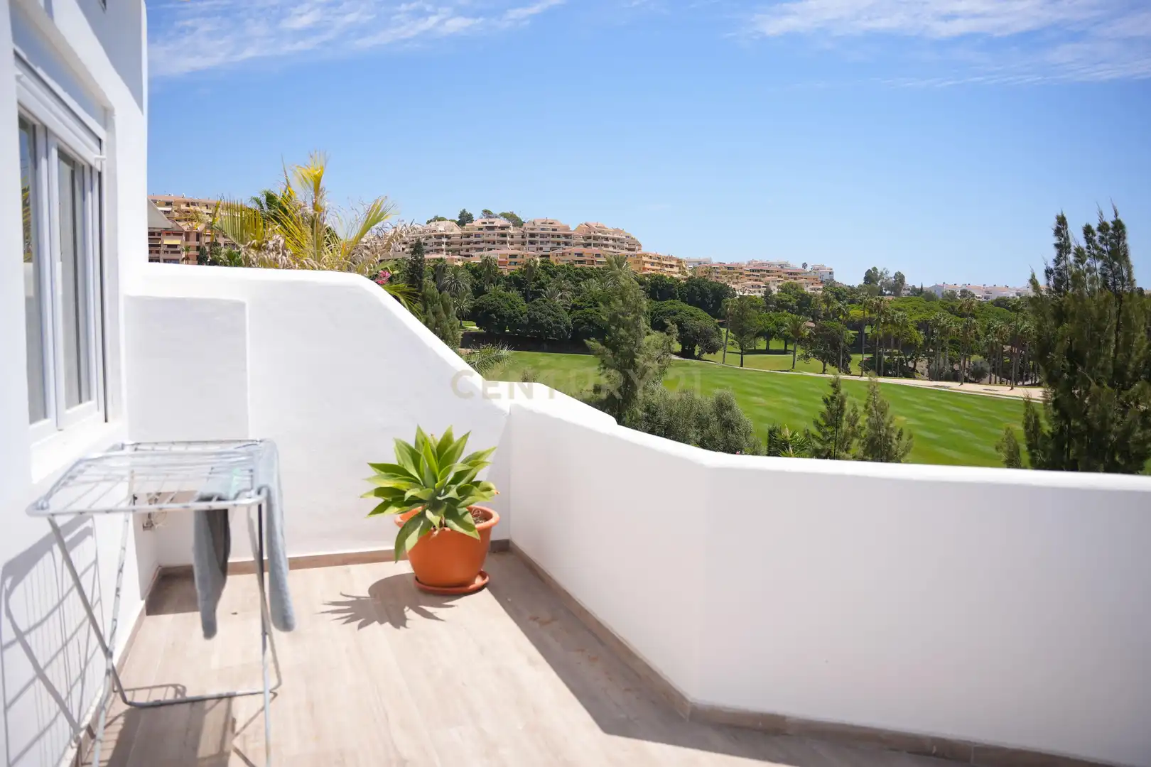 Terrassa de Casa o xalet en venda en Benalmádena amb Aire condicionat, Traster i Piscina comunitària