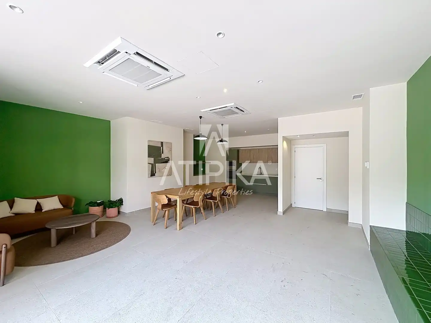 Flat for rent in Barcelona  with Air Conditioner, Parquet flooring and Storage room
