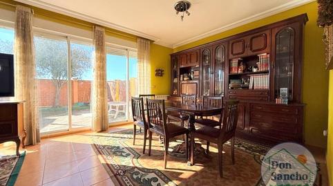 Foto 3 de Casa adosada en venda a Valdestillas, Valladolid