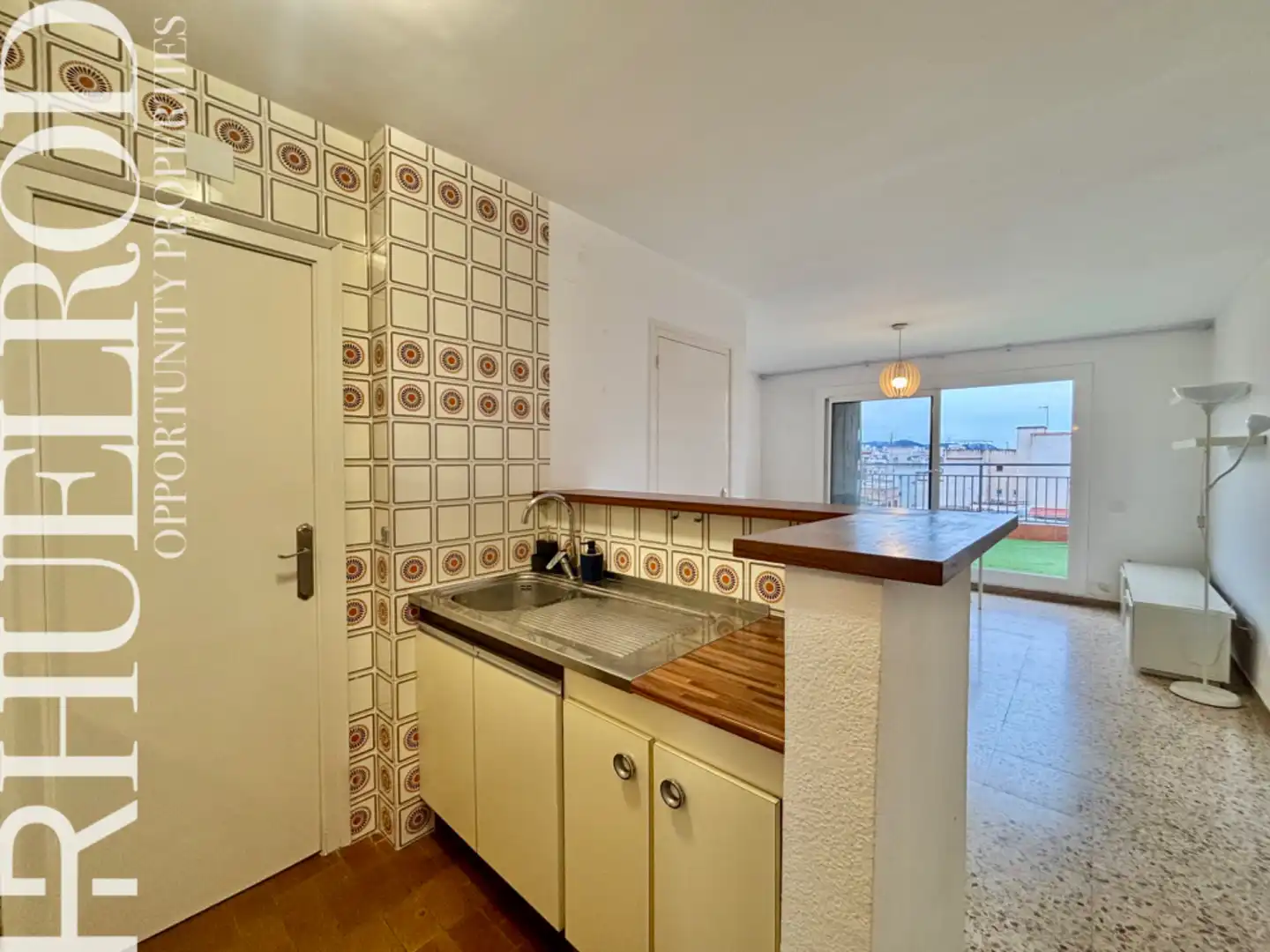 Küche von Dachboden zum Verkauf in Calella mit Terrasse, Ofen und Internet