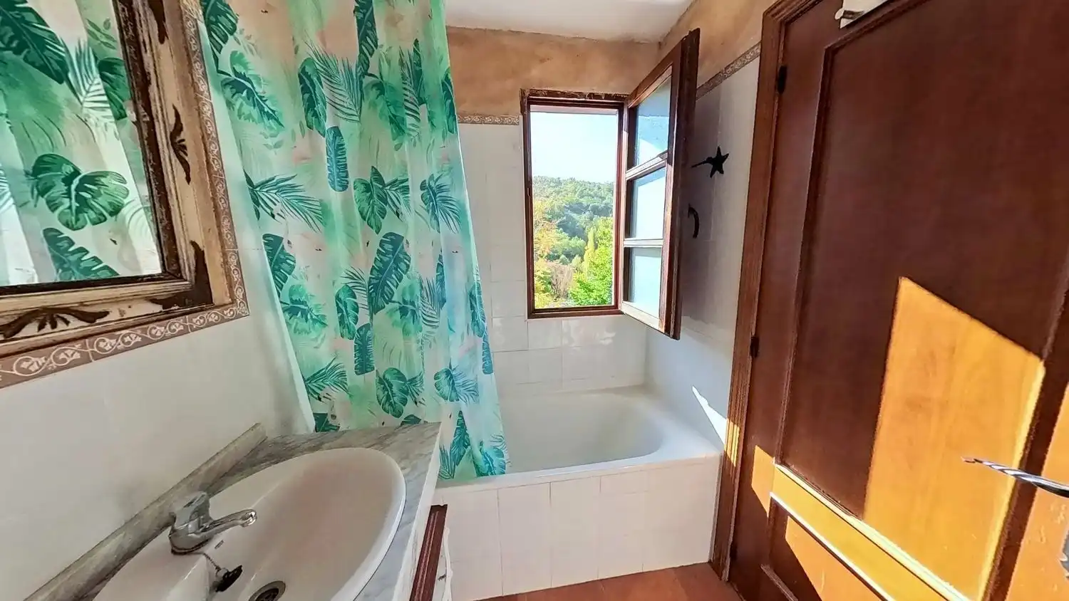 Baño de Casa adosada en venta en Olmeda de las Fuentes con Calefacción y Trastero