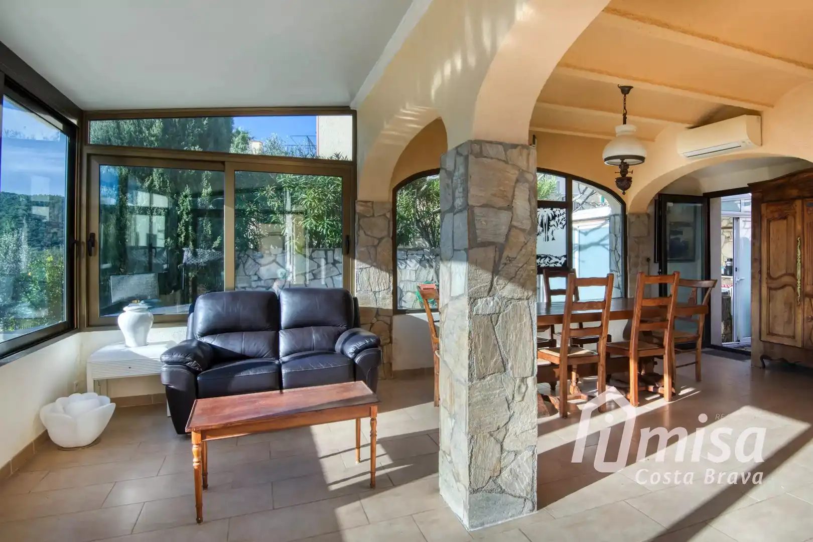 Sala de estar de Casa o chalet en venta en Calonge i Sant Antoni con Terraza, Trastero y Piscina