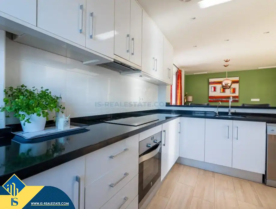Cocina de Dúplex en venta en Torrevieja con Terraza, Amueblado y Piscina comunitaria