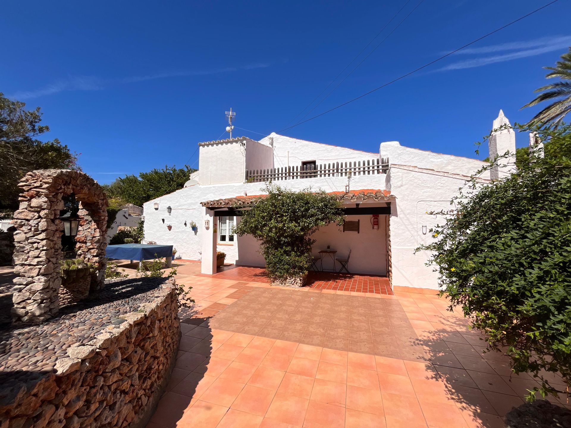 Vista exterior de Finca rústica en venda en Es Castell amb Aire condicionat, Calefacció i Jardí privat