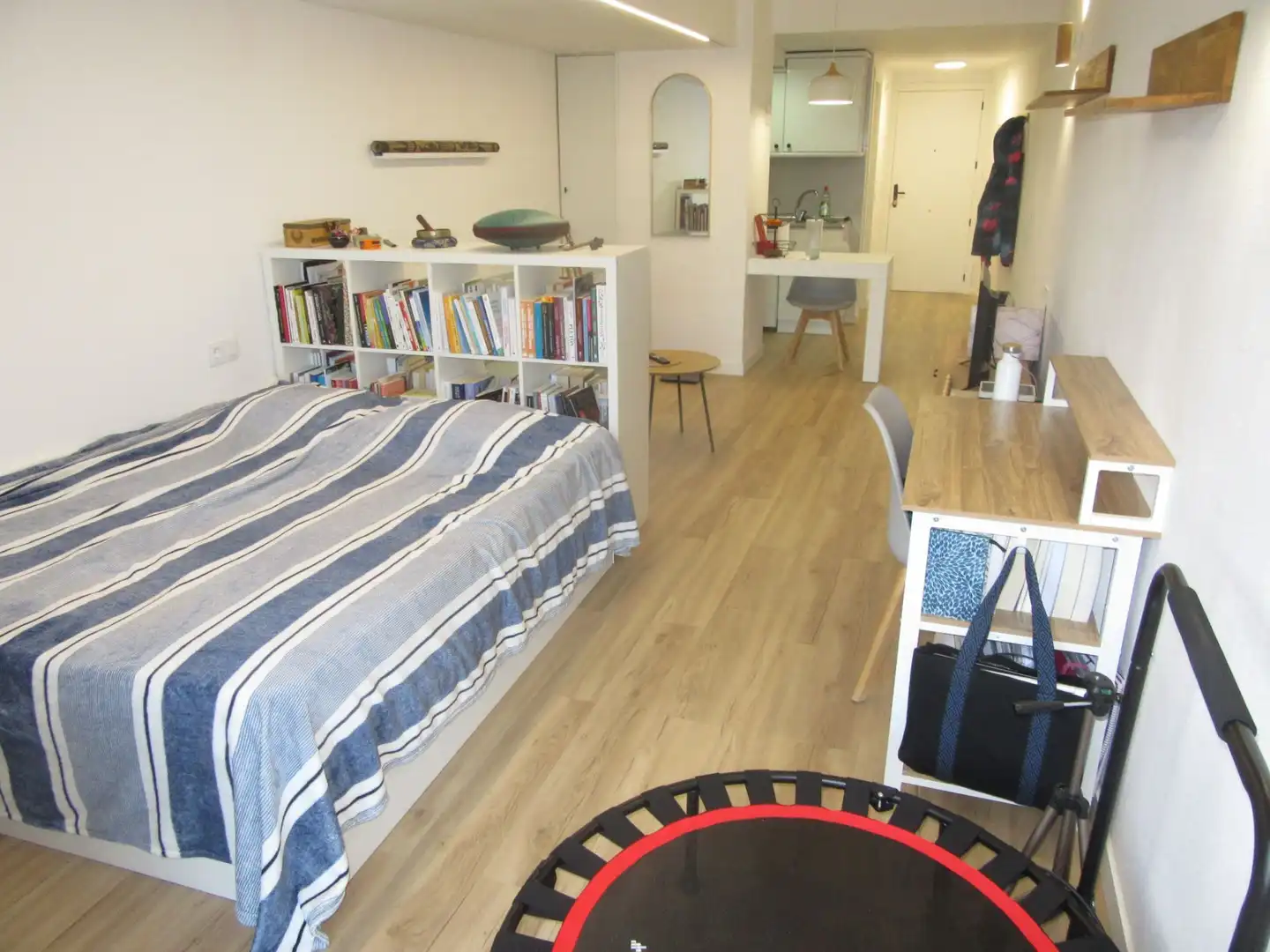 Habitación de Apartamento en venta en Jaca con Calefacción, Terraza y Amueblado