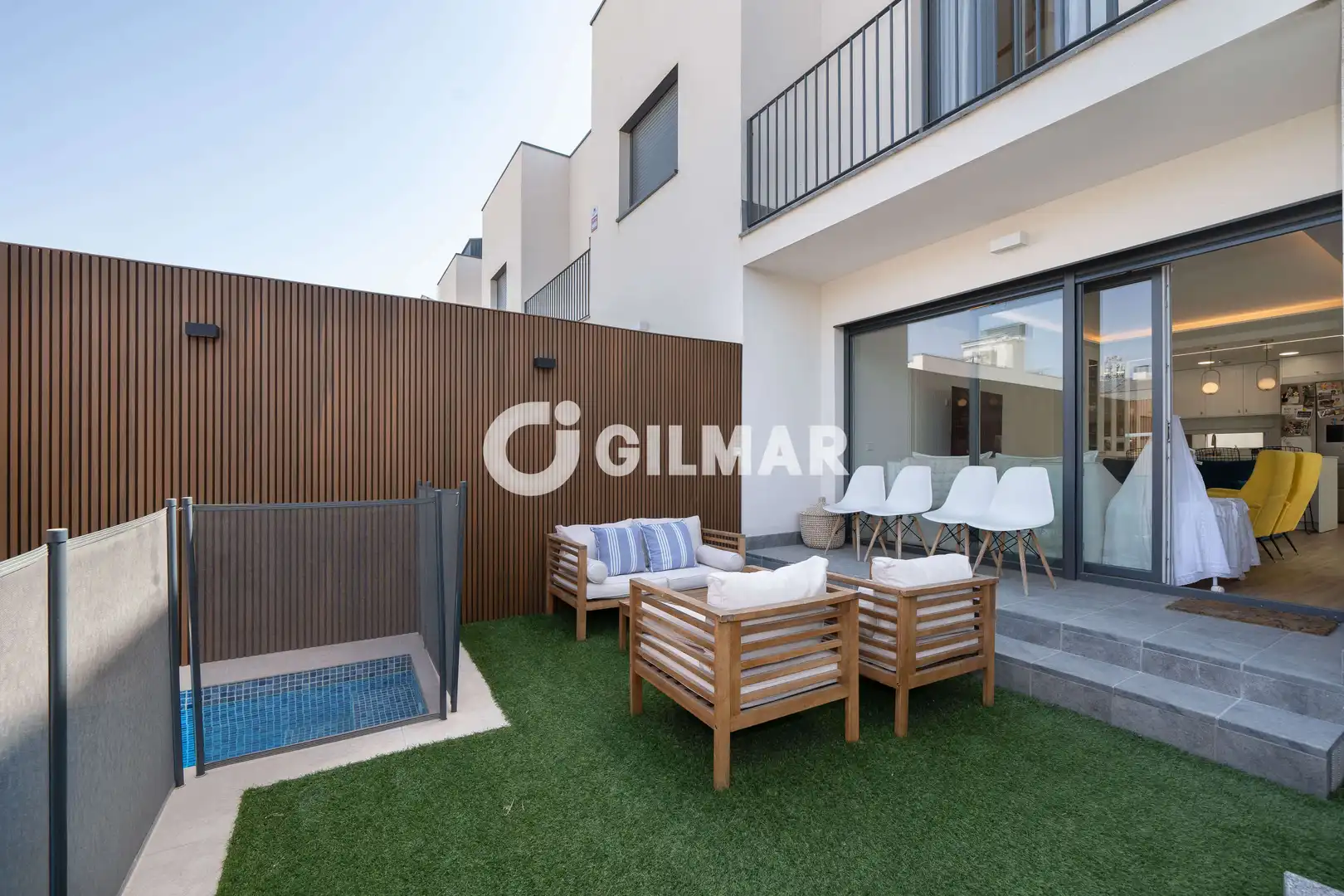 Terraza de Casa adosada en venta en Madrid con Calefacción, Jardín privado y Piscina