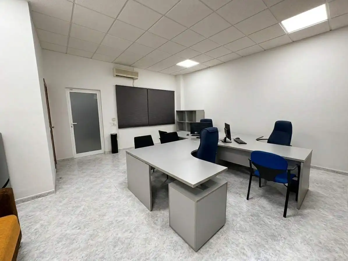 Ufficio con ascensore in vendita a Calle Pepa Guerra Valdenebro, imagen 7