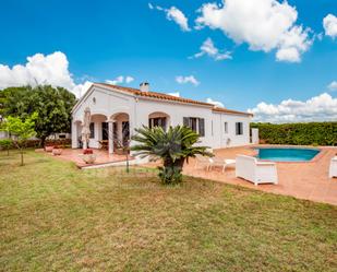 Jardí de Casa o xalet en venda en Sant Lluís amb Aire condicionat, Terrassa i Piscina