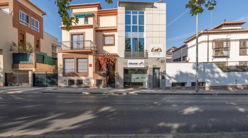 Foto 3 de Edificio en venta en Camino Bajo de Huétor, 136, Cervantes, Granada Capital