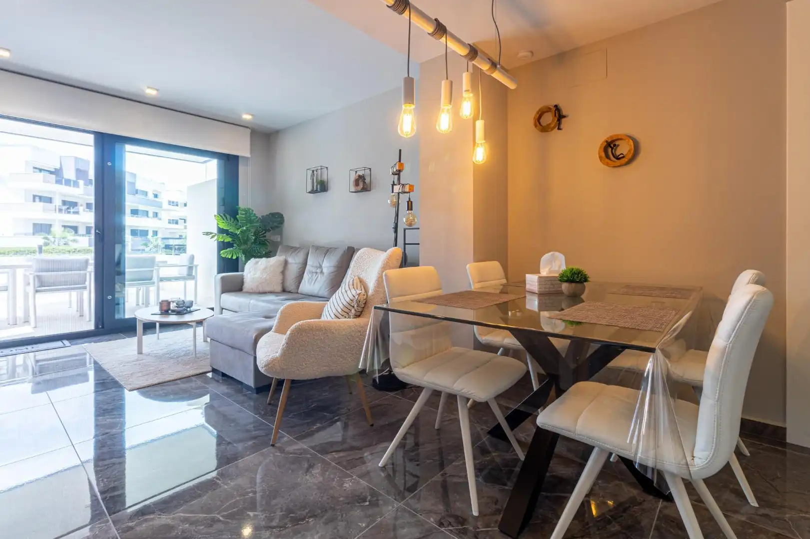 Apartamento con terraza en venta en Calle Wolfgang Amadeus Mozart