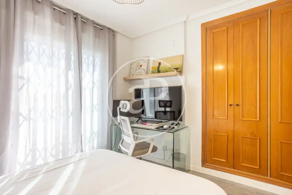 Penthouse with terrace to rent in Av. del Port, imagen 19