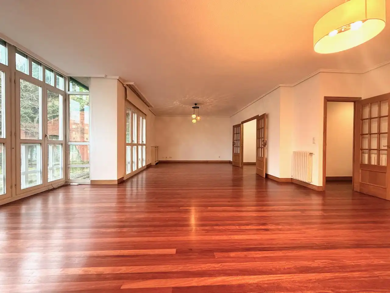 Sala de estar de Piso en venta en Donostia - San Sebastián  con Calefacción y Jardín privado