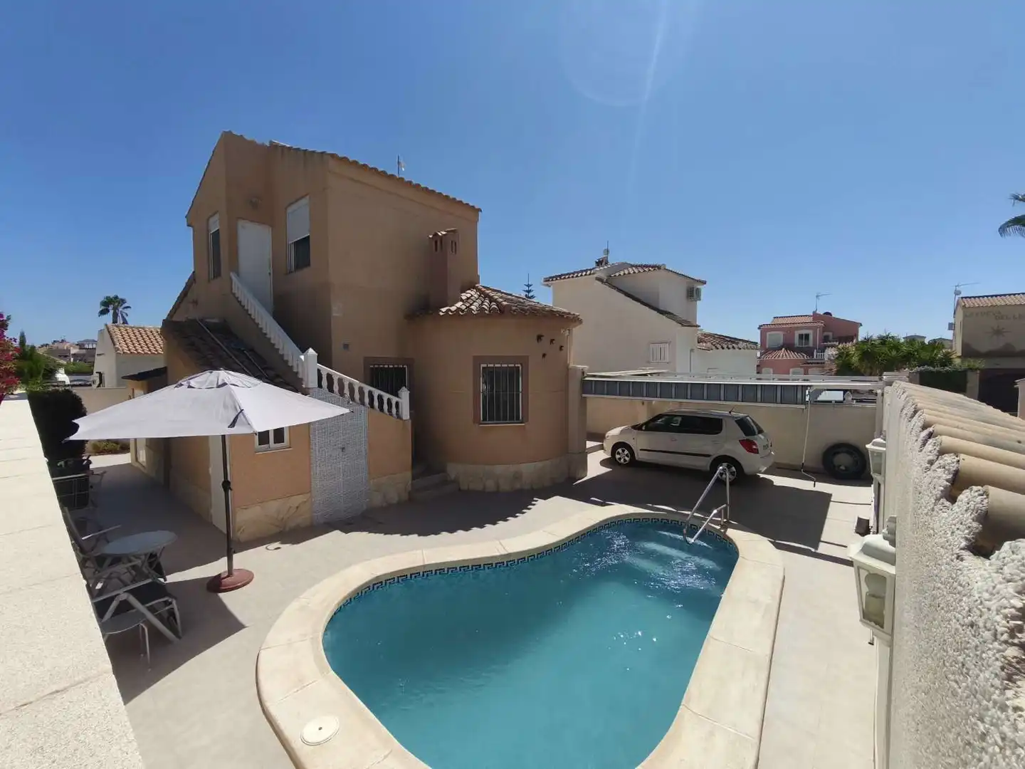 Xalet amb piscina en venda a Orihuela ciudad