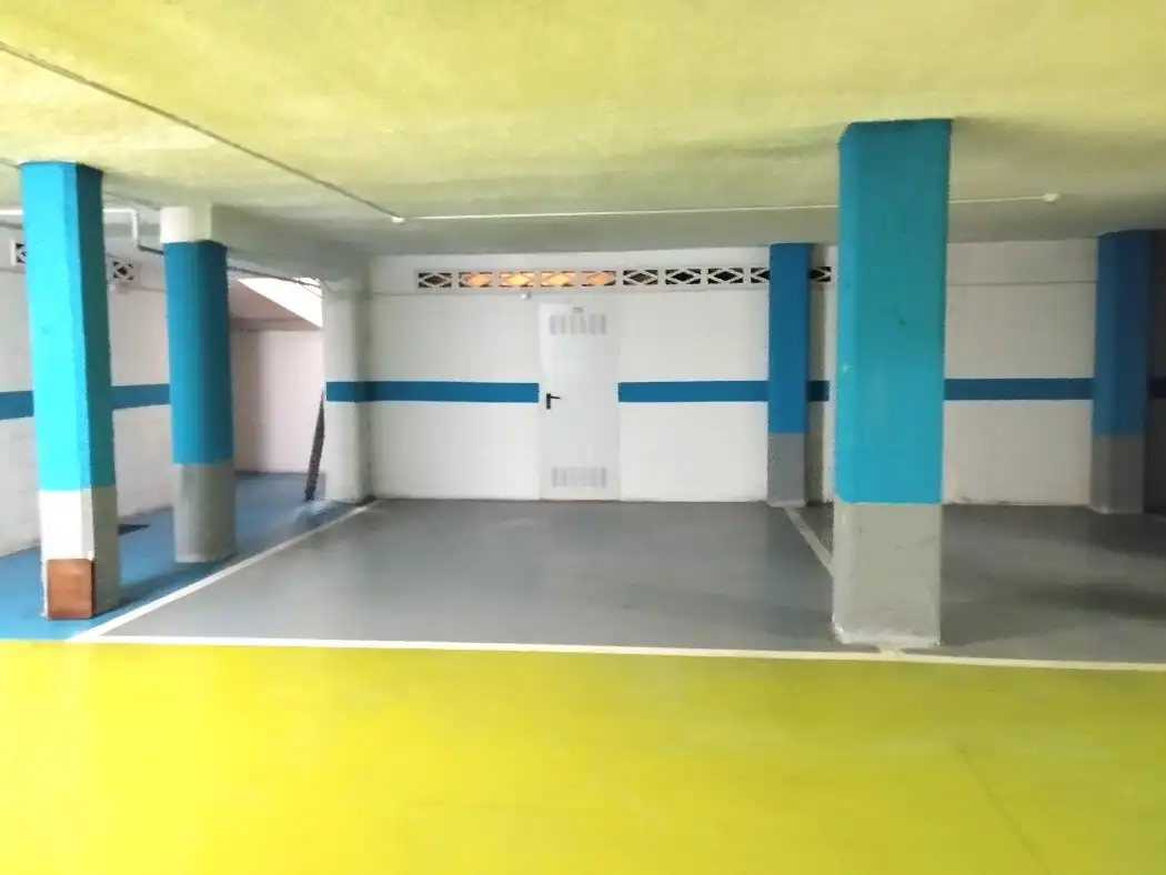 Aparcament de Garatge en venda en Santander