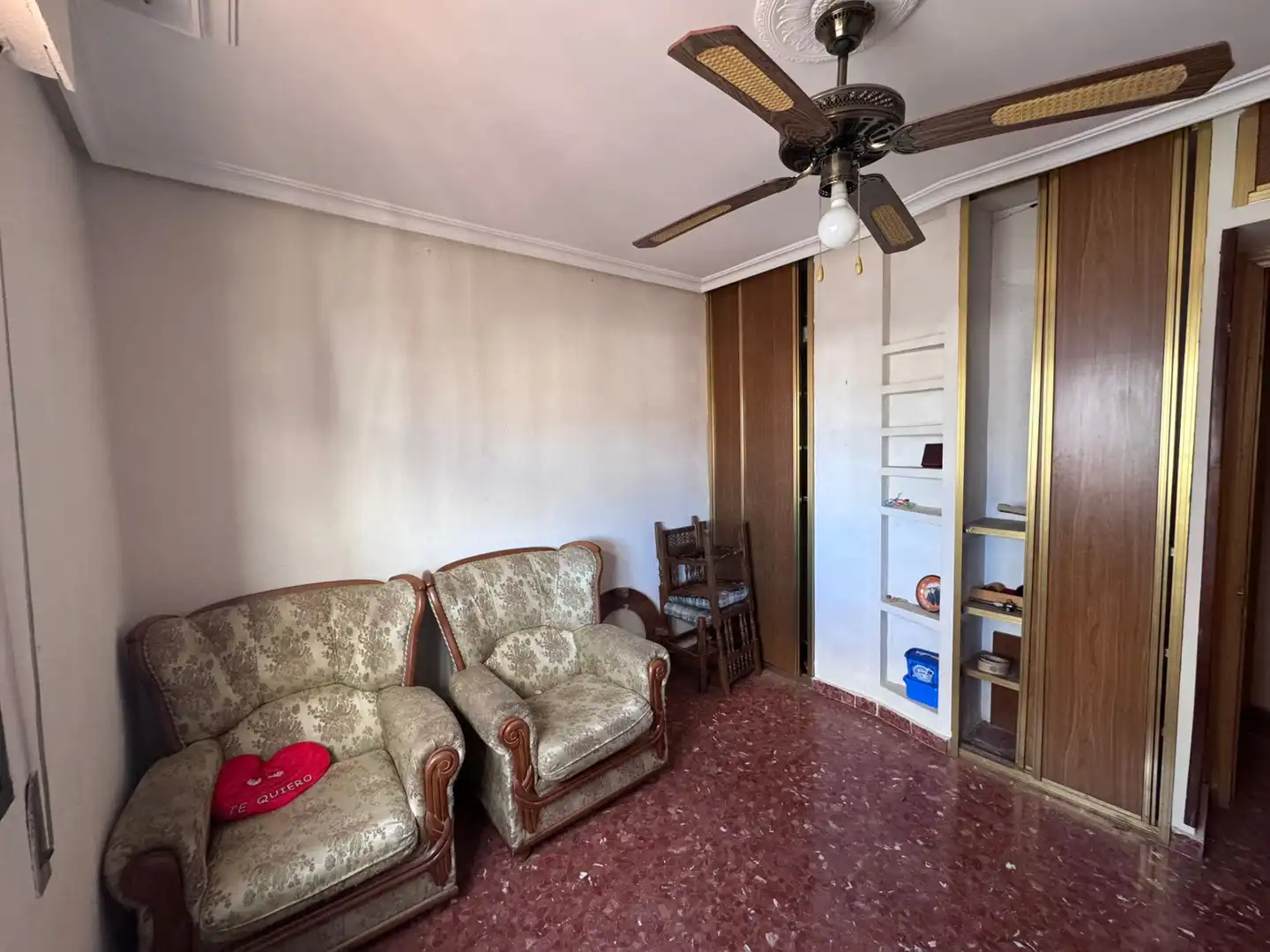 Sala de estar de Piso en venta en Jaén con Calefacción, Terraza y Amueblado