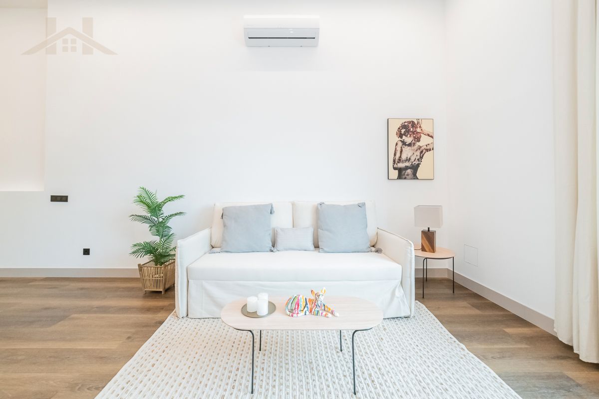 Living room of Planta baja for sale in Brunete  with Air Conditioner, Furnished and Oven