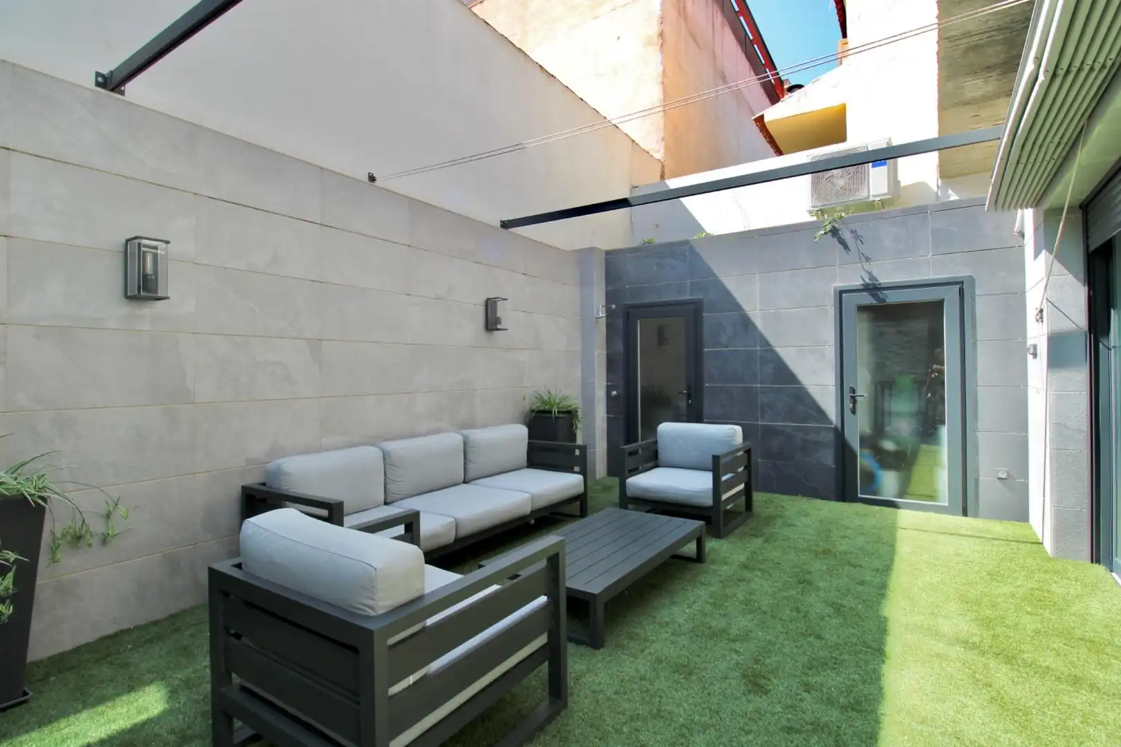 Terraza de Casa adosada en venta en Armilla con Aire acondicionado, Calefacción y Jardín privado
