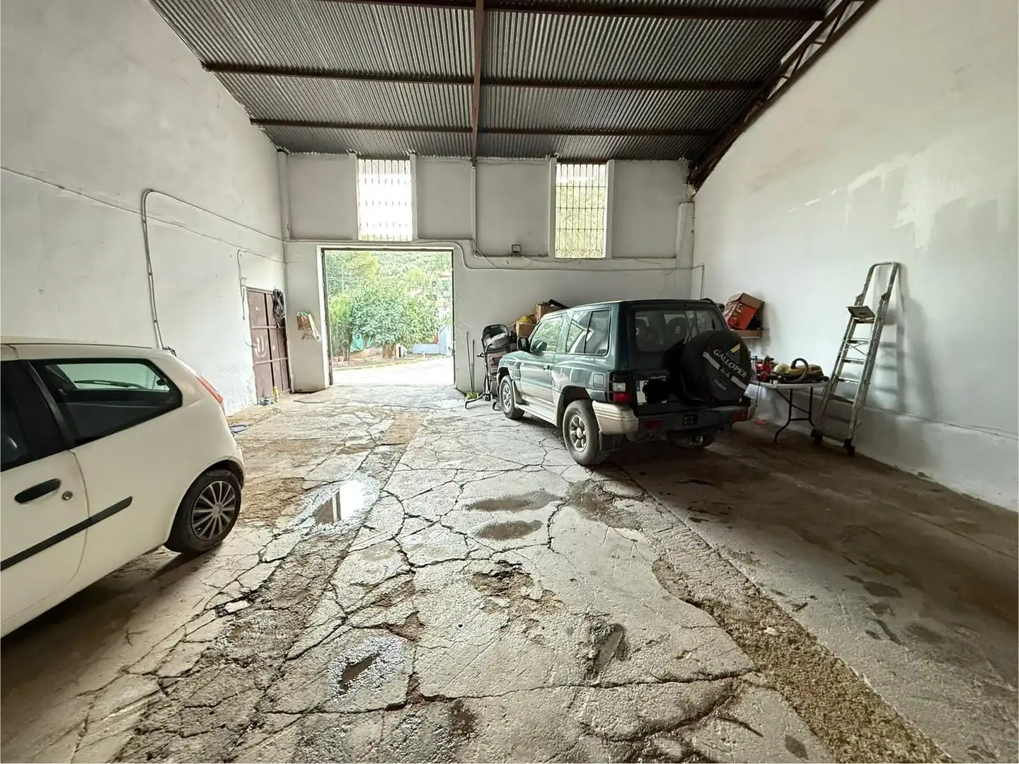 Aparcament de Finca rústica en venda en Alameda amb Aire condicionat, Jardí privat i Terrassa