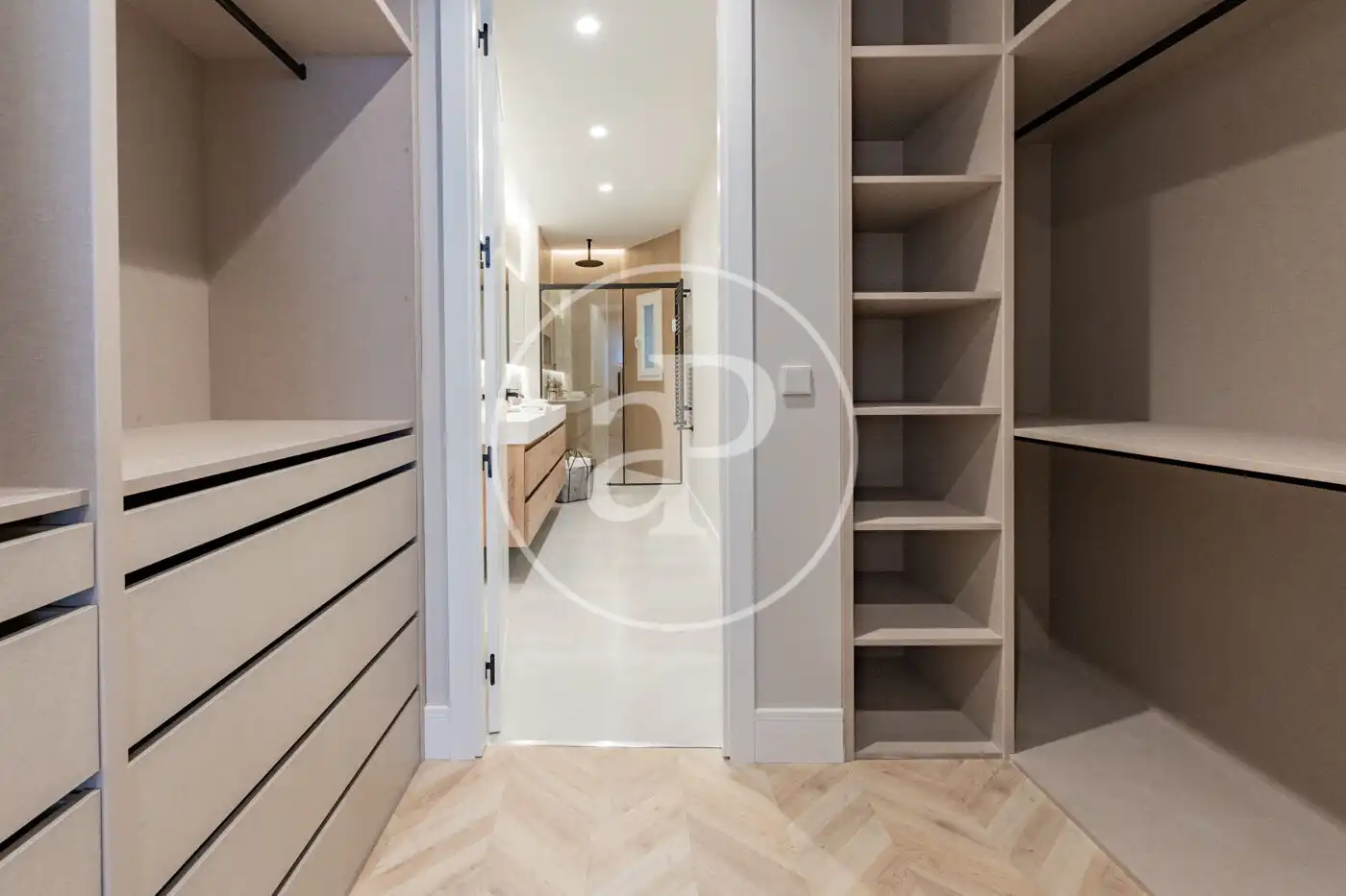 Piso en venta en Madrid con Aire acondicionado, Calefacción y Trastero