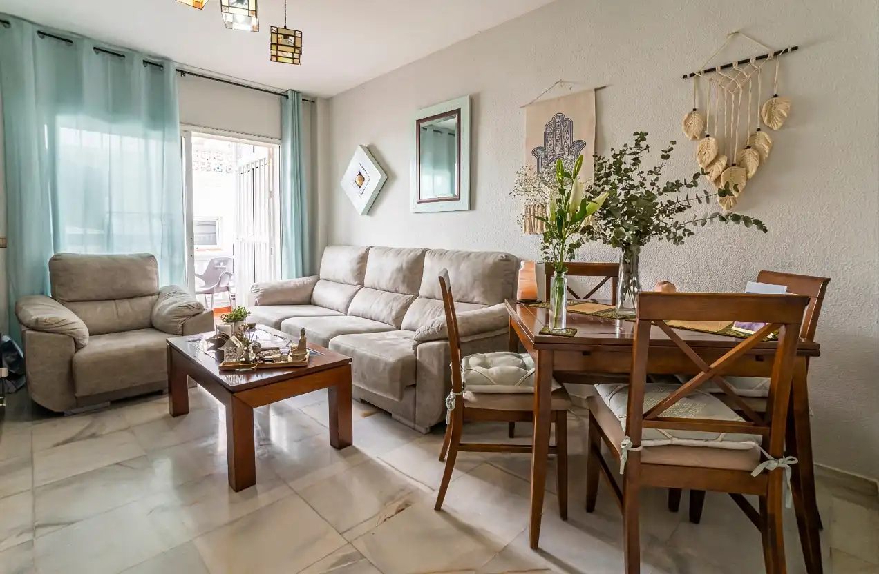 Wohnzimmer von Wohnung zum Verkauf in Rincón de la Victoria mit Terrasse, Abstellraum und Gemeinschaftspool