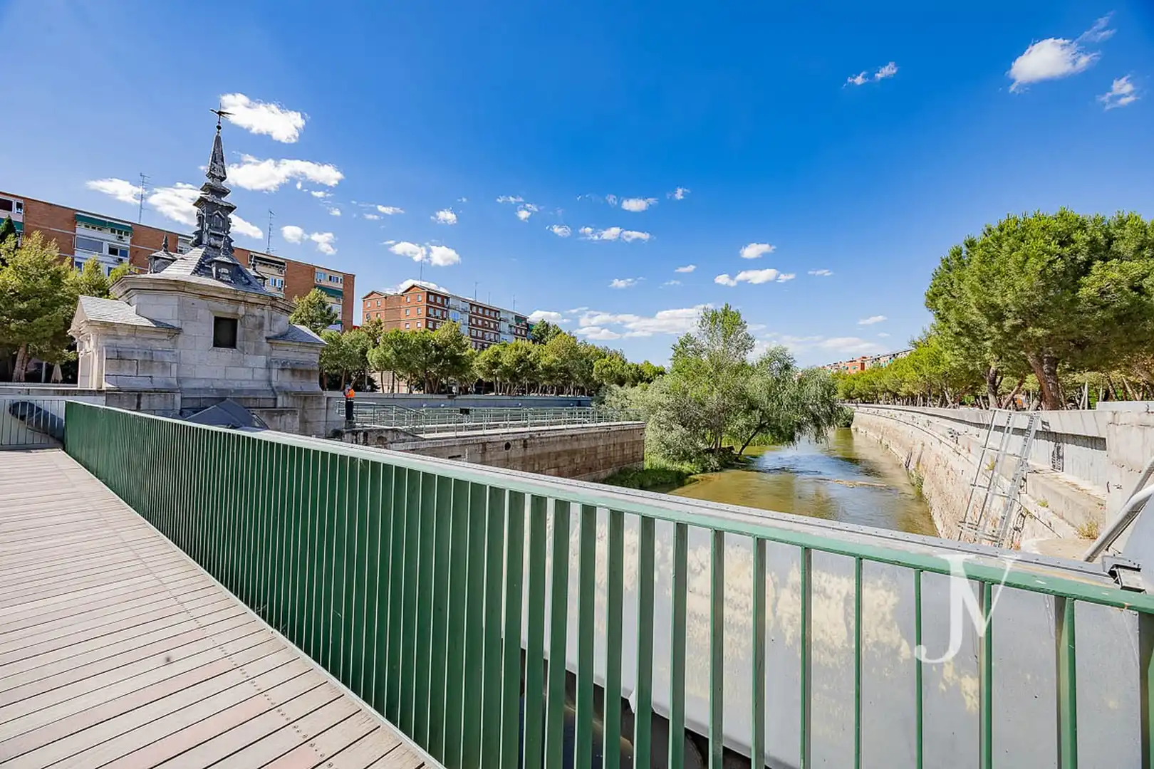 Außenansicht von Wohnung zum Verkauf in Madrid mit Heizung