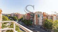Vista exterior de Pis en venda en  Barcelona Capital amb Aire condicionat, Parquet i Forn