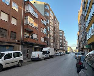 Vista exterior de Pis en venda en Ponferrada amb Calefacció, Terrassa i Traster