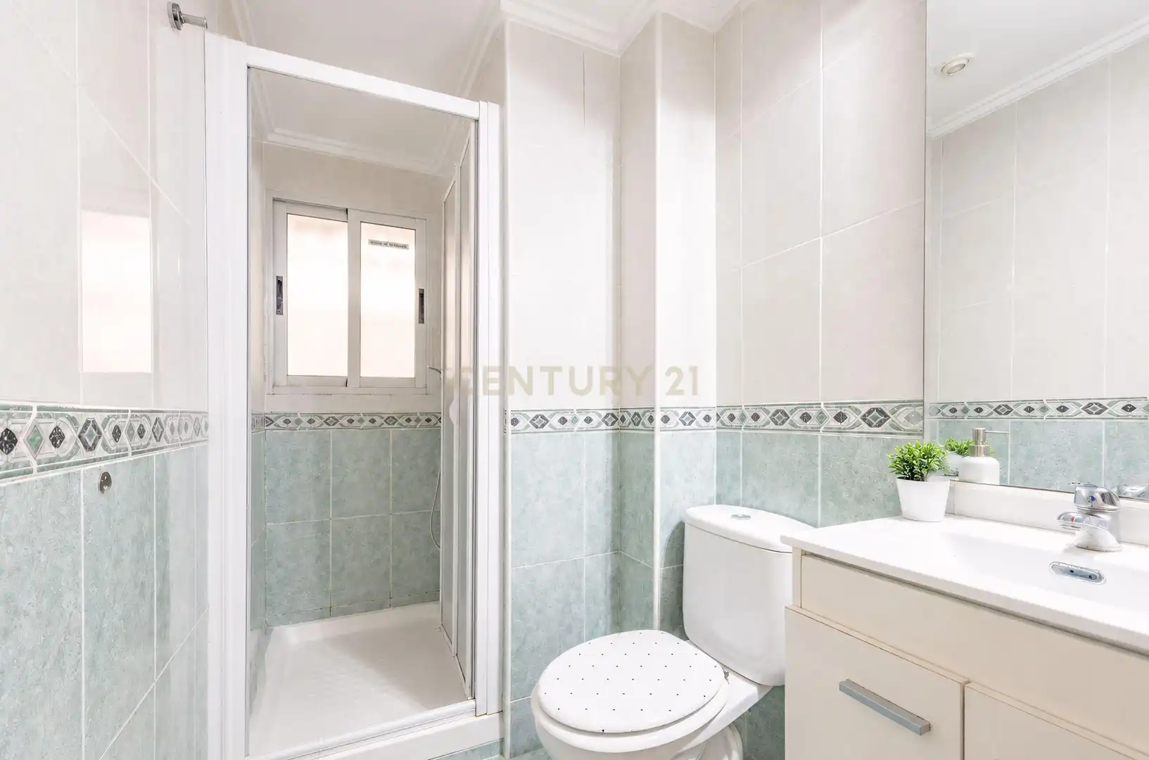 Badezimmer von Erdgeschoss zum Verkauf in Valencia