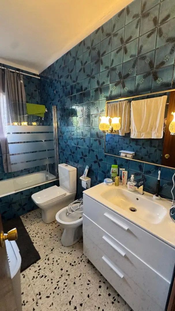 Bathroom of Houses for sale in Torredembarra  with Air Conditioner, Heating and Private garden