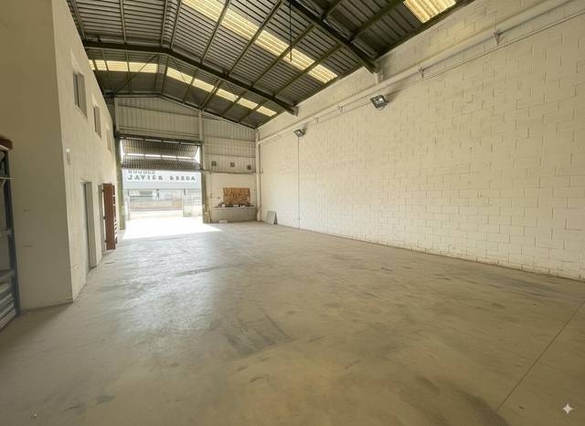 Nave industrial en Venta en Cambrils Port