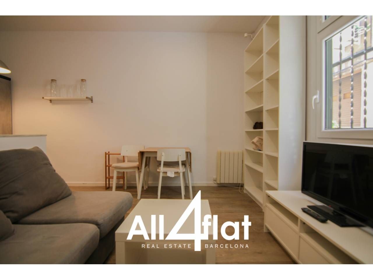 Exterior view of Single-family semi-detached to rent in  Barcelona Capital  with Heating, Parquet flooring and Terrace