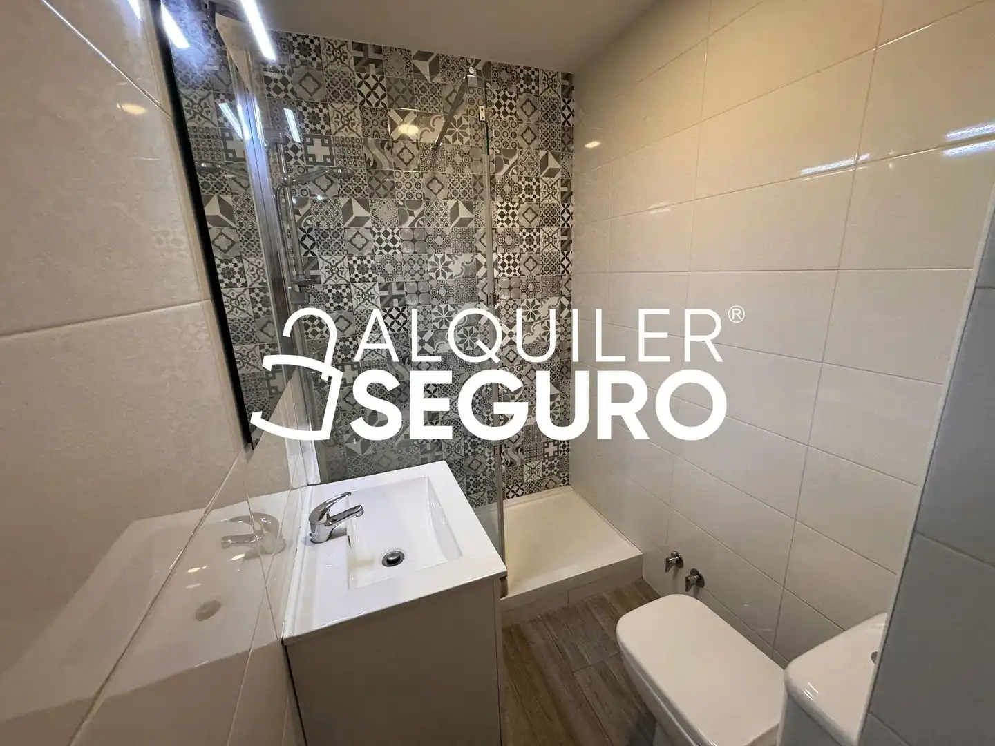 Bathroom of Flat for rent in Humanes de Madrid  with Air Conditioner