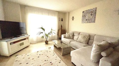 Apartamento Elegante en Venta en Calahonda, imatge 3