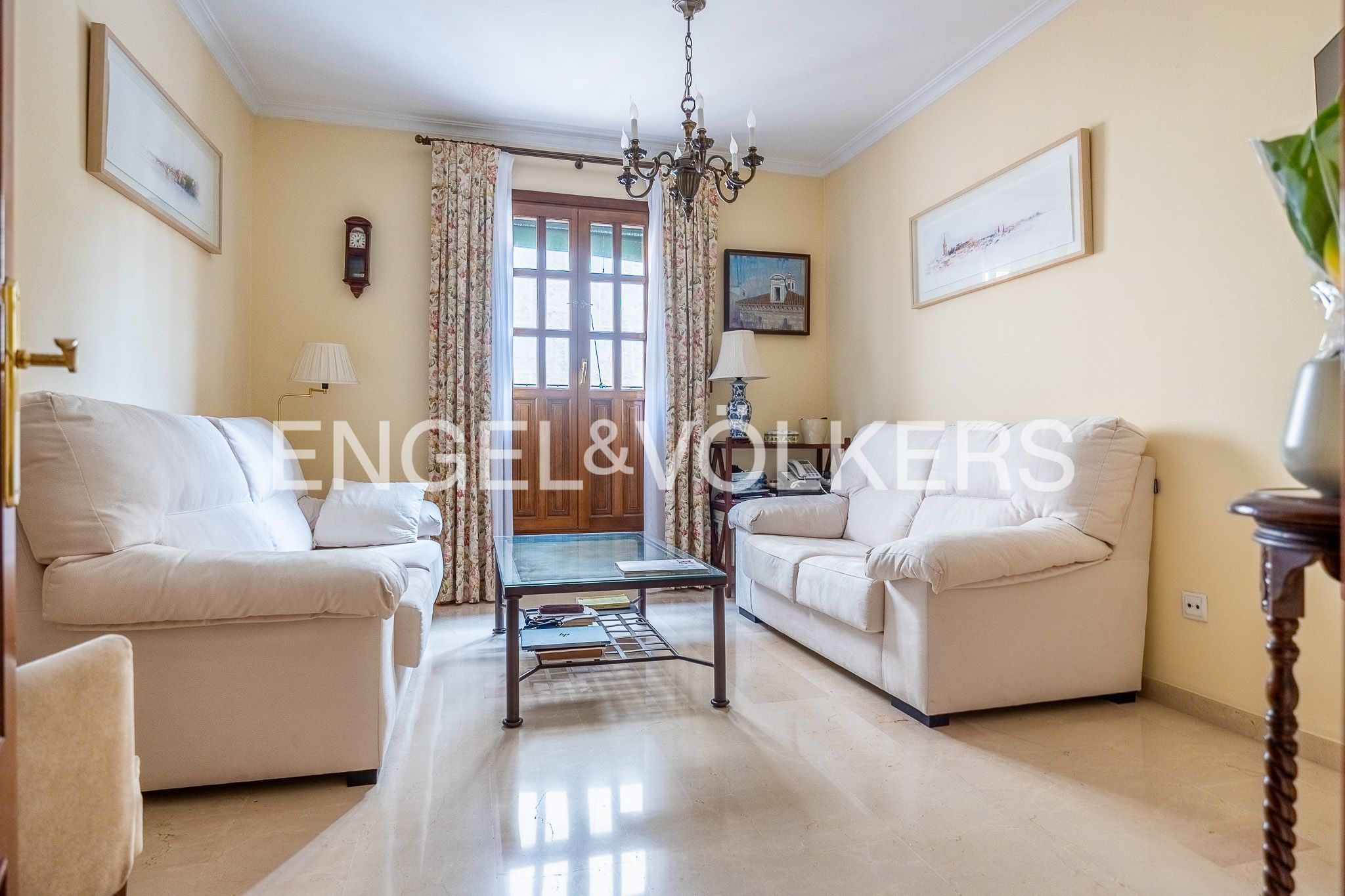 Sala d'estar de Àtic en venda en  Sevilla Capital amb Aire condicionat i Calefacció